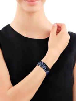 Bransoletka z elementami z żółtego złota i koralikami