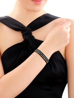 Bransoletka z elementami z żółtego złota i koralikami