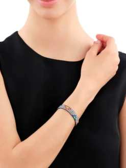 Bransoletka z elementami z żółtego złota i koralikami