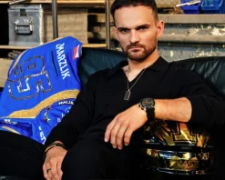 Bransoletka ze stali szlachetnej i skóry z onyksami