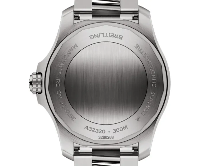 Breitling Avenger Automatic GMT 44