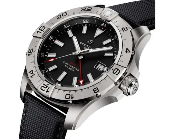 Breitling Avenger Automatic GMT 44