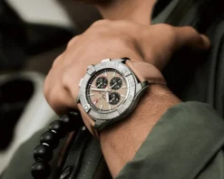 Breitling Avenger B01 Chronograph 44
