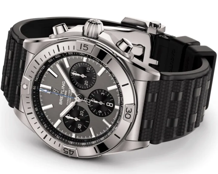 Breitling Chronomat B01 42