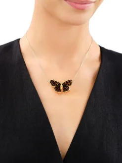 Broszka - zawieszka srebrna z bursztynem - motyl