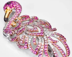 Broszka z białego, różowego i żółtego złota z brylantami i szafirami kolorowymi - flaming - próba 750