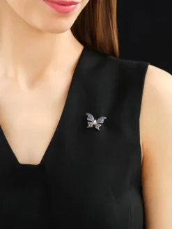 Broszka z żółtego złota z brylantami i szafirami cejlońskimi - motyl - próba 585