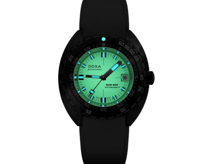 Doxa Sub SUB 300 CARBON WHITEPEARL