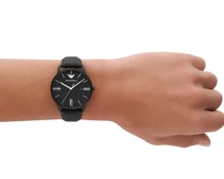 Emporio Armani Minimalist