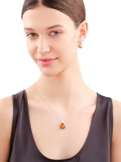 Kolczyki srebrne z bursztynem