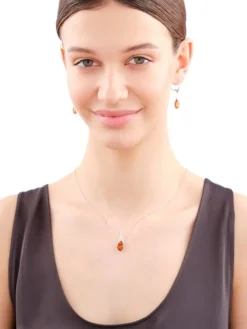 Kolczyki srebrne z bursztynem