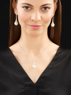 Kolczyki z białego złota z brylantami i perłami South Sea - próba 750