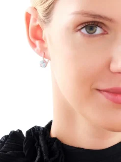 Kolczyki z białego złota z diamentami i topazami Sky Blue - próba 585