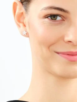 Kolczyki z białego złota z brylantami laboratoryjnymi - kwiaty - 0,96 ct - próba 585