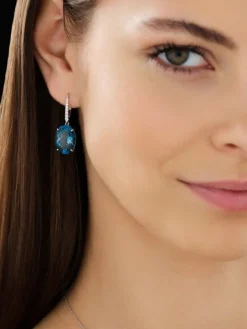 Kolczyki z białego złota z brylantami i topazami London Blue - próba 585