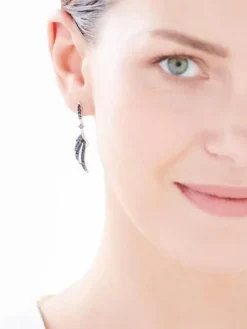 Kolczyki z białego złota z diamentami i szafirami - próba 585