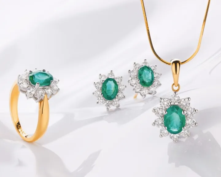 Kolczyki z żółtego i białego złota z brylantami i szmaragdami - próba 585