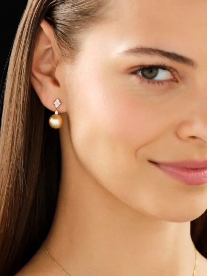 Kolczyki z żółtego złota z brylantami i perłami Golden South Sea - próba 750