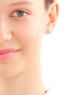 Kolczyki z żółtego złota z brylantami - kwiaty - 0,01 ct - próba 375