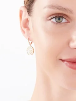 Kolczyki z żółtego złota z diamentami i masą perłową - próba 585