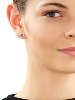 Kolczyki z żółtego złota z diamentami i rubinami syntetycznymi - serca - próba 375