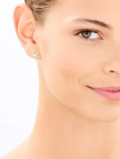 Kolczyki z żółtego złota z diamentami - kwiaty lotosu - 0,01 ct - próba 375