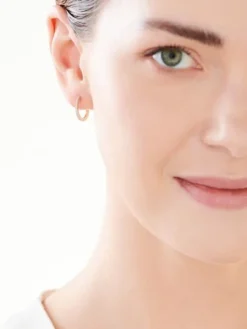 Kolczyki z żółtego złota z diamentami - koła - 0,06 ct - próba 585