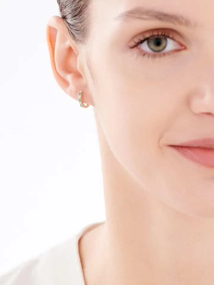 Kolczyki z żółtego złota z diamentami i szmaragdami - próba 585