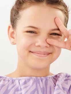 Kolczyki z żółtego złota z diamentami - serca - 0,008 ct - próba 375