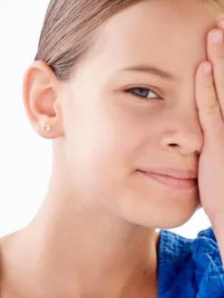 Kolczyki z żółtego złota z diamentami - serca - 0,008 ct - próba 585