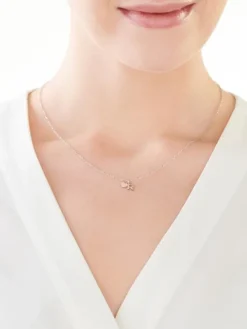 Naszyjnik srebrny - litera R, serce