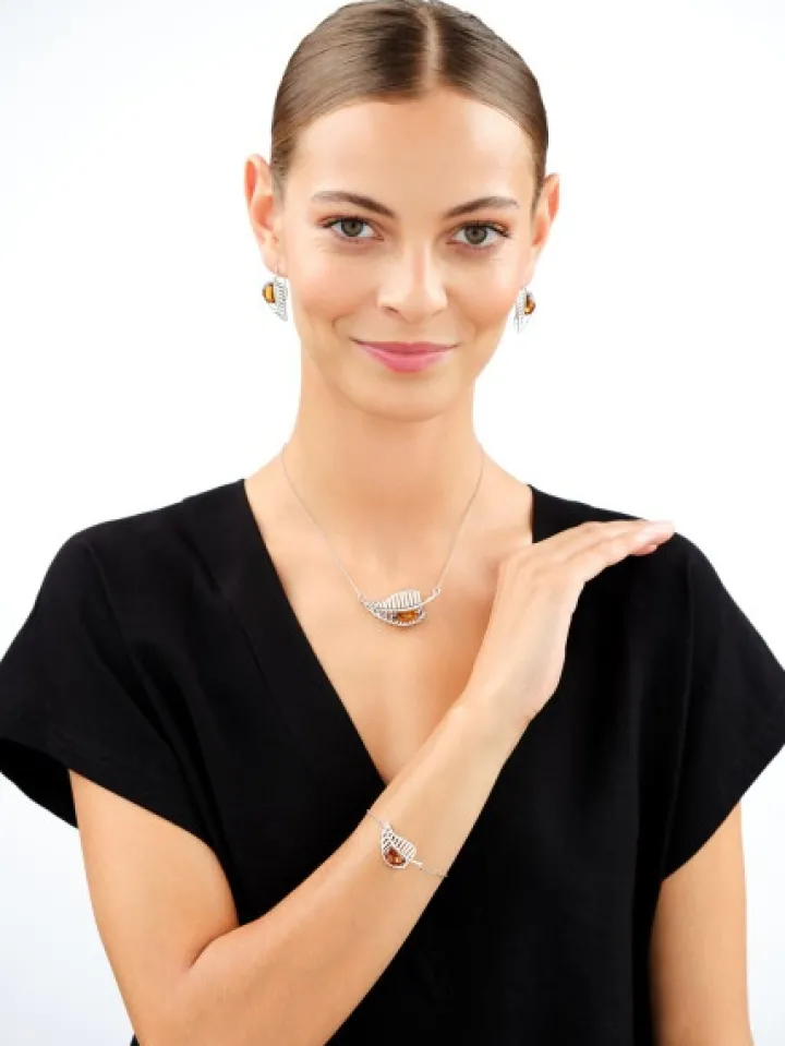 Naszyjnik srebrny z bursztynem - liść