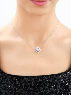 Naszyjnik srebrny z cyrkoniami - rozeta