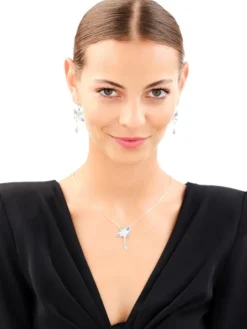 Naszyjnik srebrny z cyrkoniami - kwiat, liście