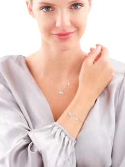 Naszyjnik srebrny z cyrkoniami - litera K, serca