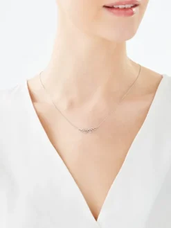 Naszyjnik z białego złota z diamentami - skrzydła - 0,02 ct - próba 375