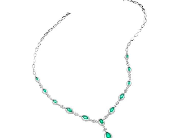 Naszyjnik z białego złota z brylantami i szmaragdami - próba 585
