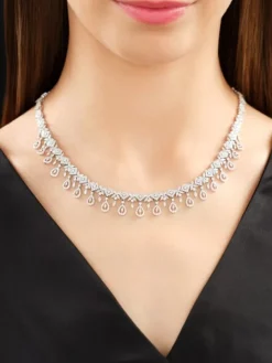 Naszyjnik z białego złota z diamentami - 11,81 ct - próba 750