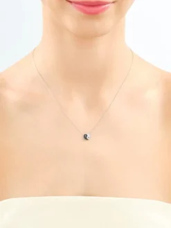 Naszyjnik z białego złota z brylantami - yin yang - 0,16 ct - próba 585