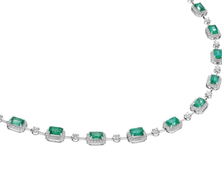 Naszyjnik z białego złota z brylantami i szmaragdami - próba 750