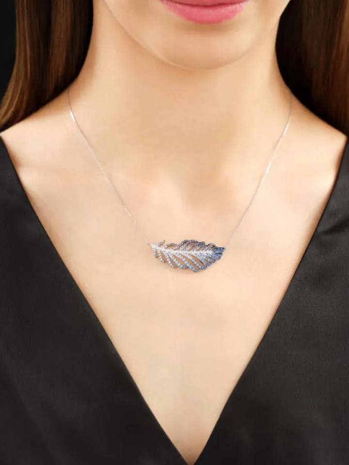 Naszyjnik z białego złota z brylantami i szafirami cejlońskimi - piórko - próba 750