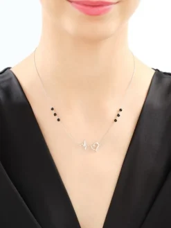 Naszyjnik z białego złota z diamentami i agatami - EKG serca - próba 585