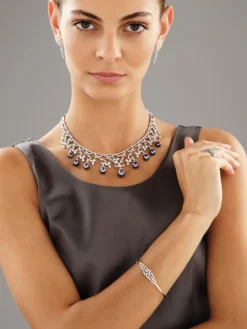 Naszyjnik z białego złota z diamentami i perłami - próba 750