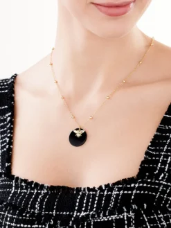 Naszyjnik z mosiądzu pozłacany z agatem i cyrkoniami - pszczółka