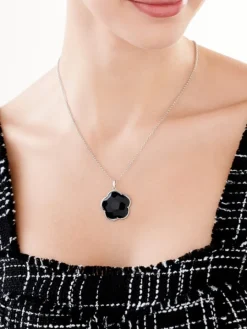 Naszyjnik z mosiądzu rodowany z agatem