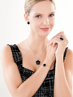 Naszyjnik z mosiądzu rodowany z agatem