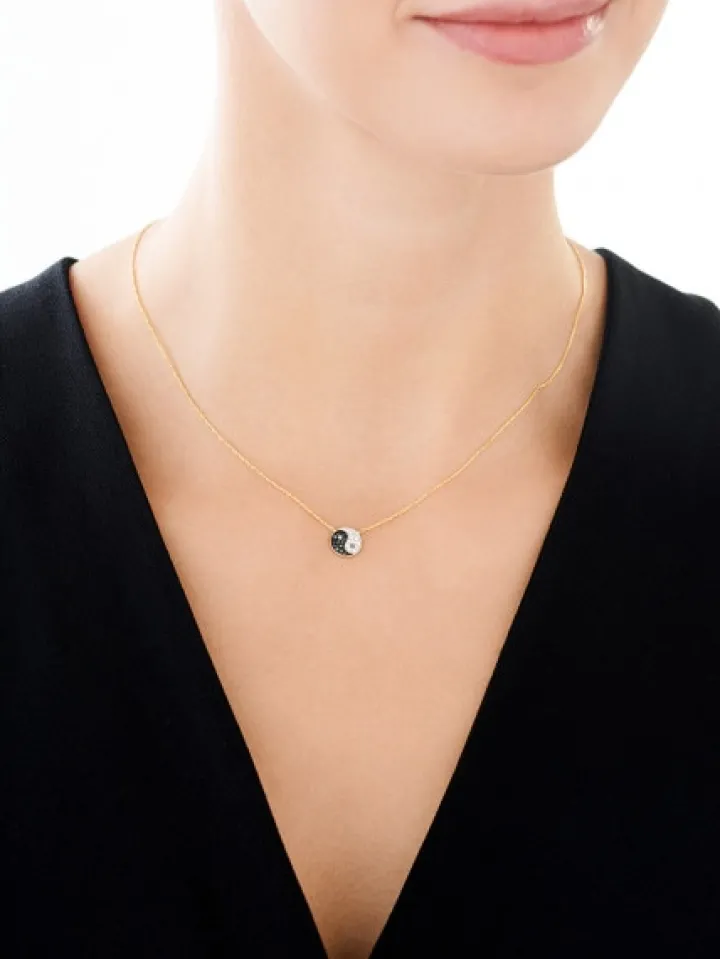 Naszyjnik z żółtego złota z brylantami - yin yang - 0,16 ct - próba 585