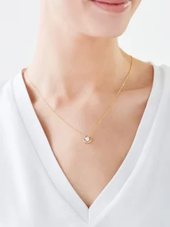 Naszyjnik z żółtego złota z brylantem - 0,18 ct - próba 585