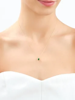 Naszyjnik z żółtego złota z diamentami i szmaragdem syntetycznym - próba 375