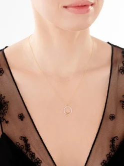 Naszyjnik z żółtego złota z diamentami - koło - 0,04 ct - próba 585